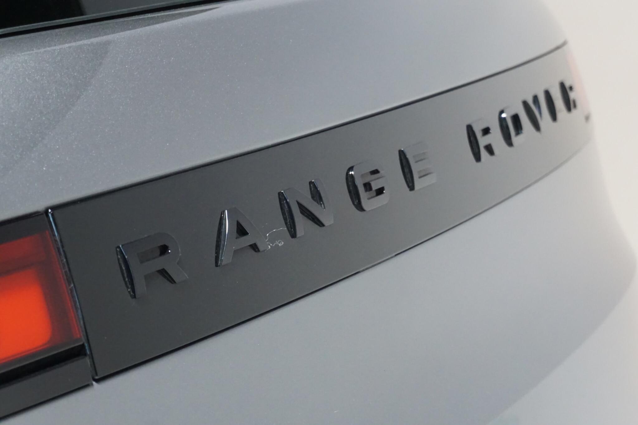 Land Rover Range Rover Sport 3.0 D300 MHEV Dynamic SE SUV 5dr Diesel Auto 4WD Euro 6 (s/s) (300 ps)